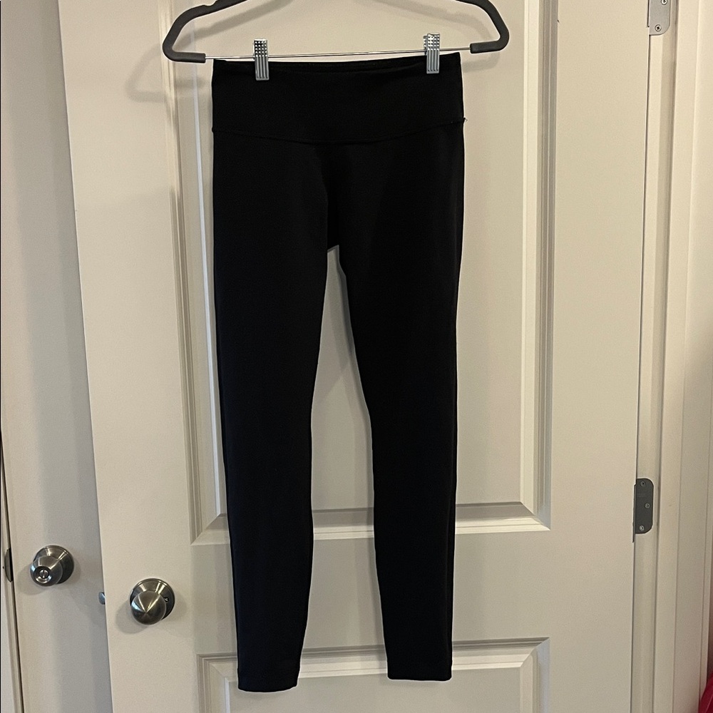 Lululemon full length black leggings dotted